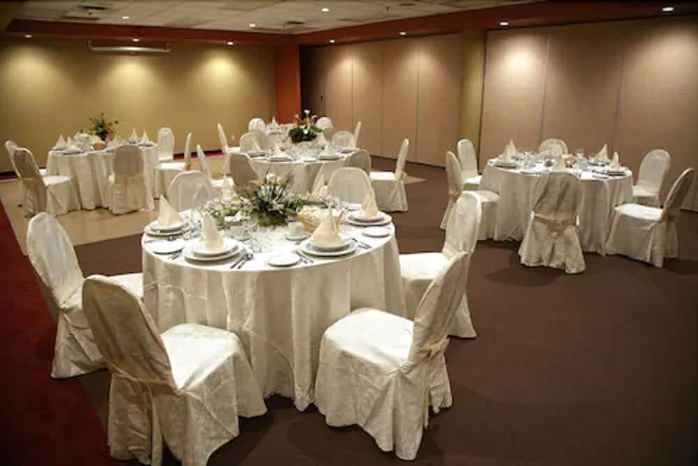 Universel Hotel Alma
